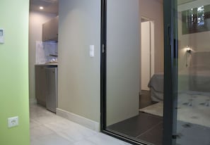 Design-Haus, 3 Schlafzimmer, Stadtblick | Eigene Kochnische | Kühlschrank, Mikrowelle, Ofen, Herdplatte