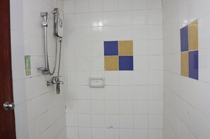 Property entrance - Chaleena Princess Ramkhamhaeng (Bangkok)