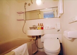 Corner Twin Room | Bathroom