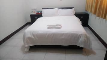 Desk, free rollaway beds, free WiFi, bed sheets