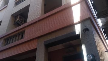 Single Room | Exterior