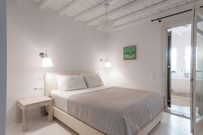5 habitaciones, caja de seguridad en la habitación y escritorio