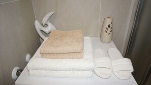 Haartrockner, Handtücher