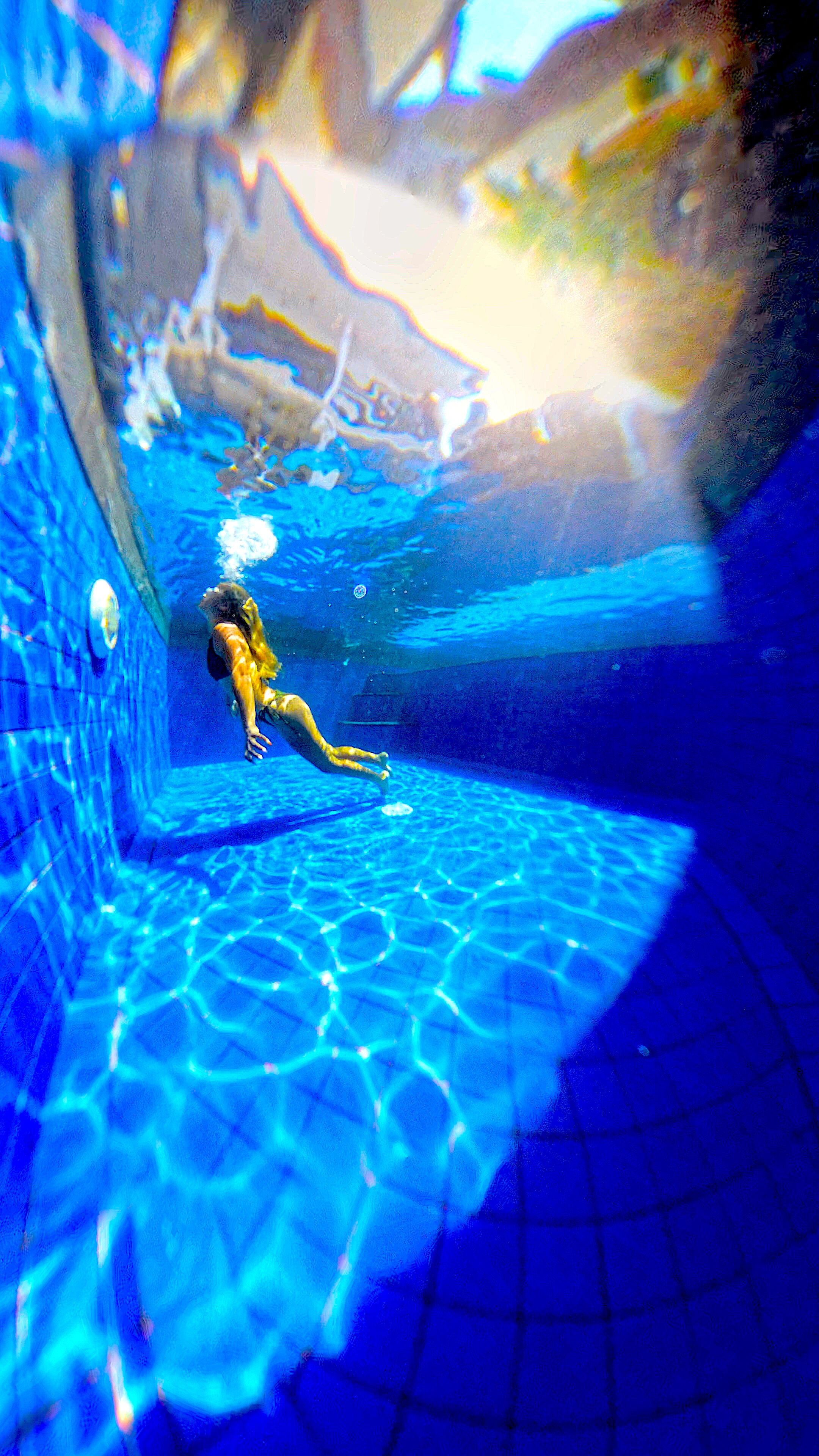 Outdoor pool, open 7:00 AM to 10:00 PM, sun loungers