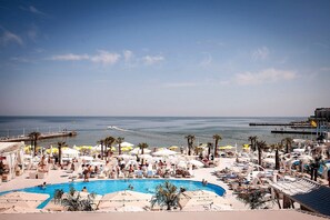 Piscina coperta, una piscina riscaldata