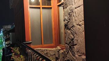 Departamento ejecutivo, 3 habitaciones, vista a la ciudad, torre | Balcón