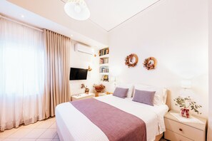 2 bedrooms, in-room safe, desk, soundproofing