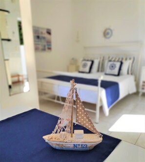 1 habitación, tabla de planchar con plancha, wifi y ropa de cama 