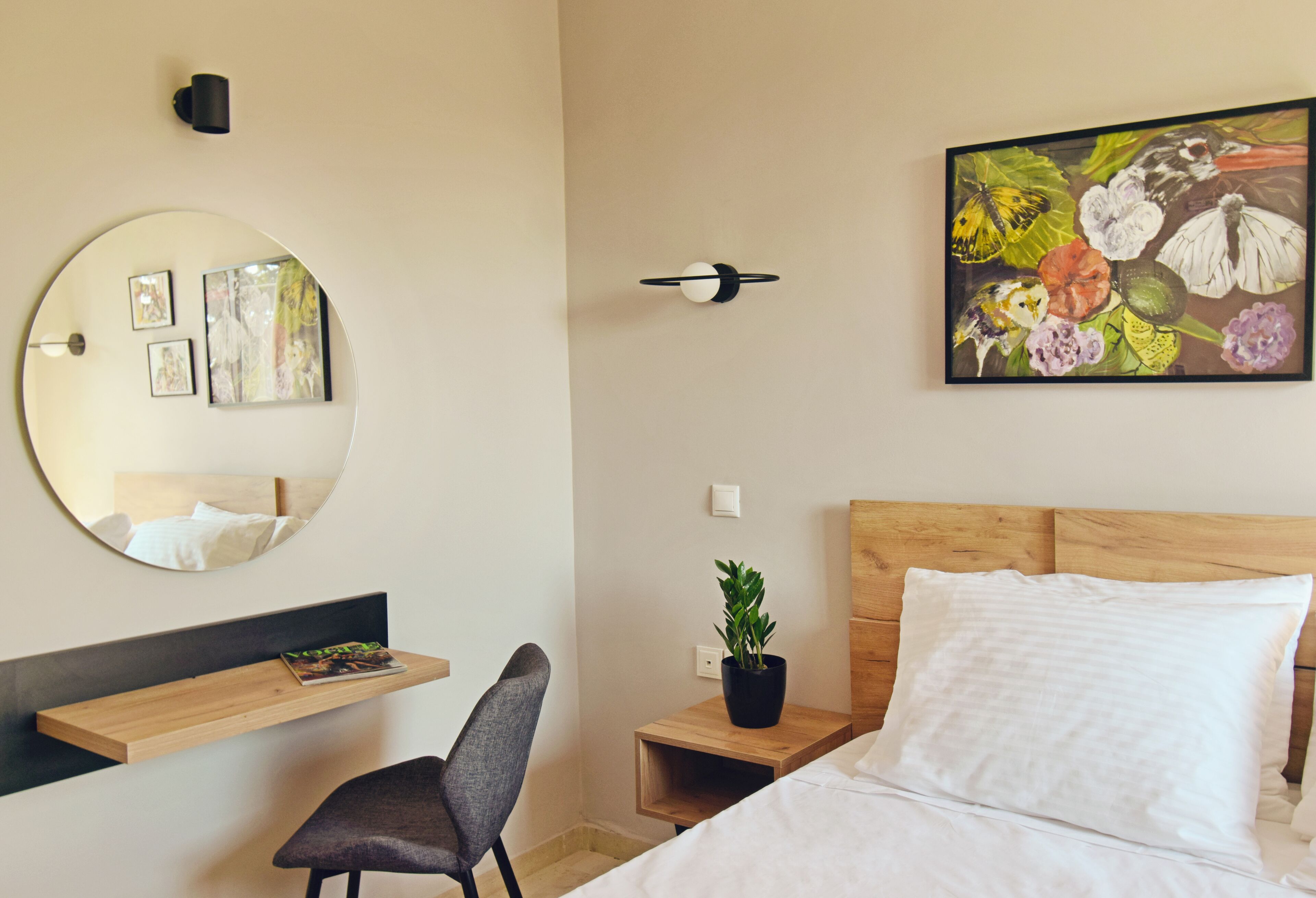 standard double room | in-room safe, desk, laptop workspace, blackout curtains