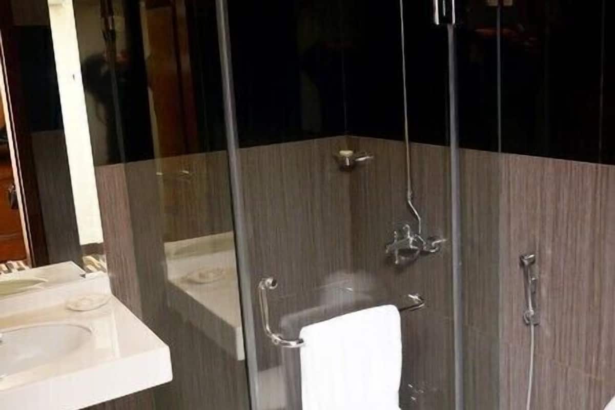 free toiletries, hair dryer, bathrobes, slippers