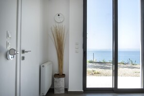 Interior - Seafront house with stunning views close to Athens (Unknown)