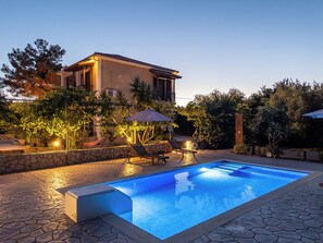 Outdoor pool - Loggos Summer House - Ground Floor Apartment (Βασιλικός)