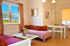 1 bedroom, in-room safe, iron/ironing board, WiFi - Apartment Andros - Lasia (ΑΝΔΡΟΣ)