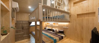 8-20 人  包棟(一次只接一組)中西區，安平老街，國華街，花園夜市，林百貨，海安路，神農街