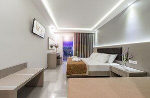 1 bedroom, iron/ironing board, internet, bed sheets