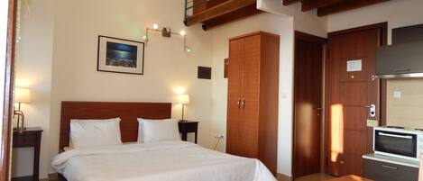 1 Schlafzimmer, Schreibtisch, Bügeleisen/Bügelbrett, kostenloses WLAN