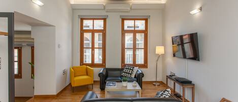 Smart TV, video game console, books, offices