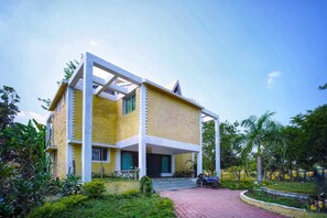 Fachada de la propiedad