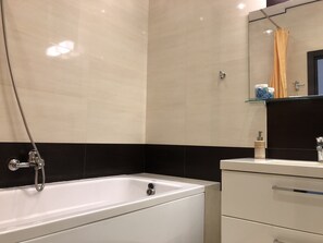 Hair dryer, soap - Apartment “CHOCOLATE" with sea and park view (Одесса)
