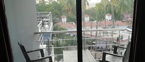 Deluxe Double Room Single Use | Balcony
