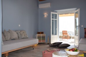 TV - Andromeda Mykonos Villas-Queen Suite (Μύκονος)
