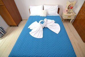 3 bedrooms, free WiFi, bed sheets
