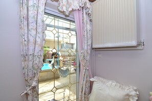 3 makuuhuonetta, ilmainen Wi-Fi, vuodevaatteet