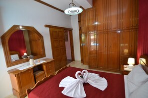 3 bedrooms, free WiFi, bed sheets