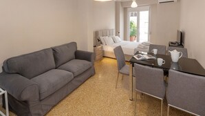 Apartment, 2 Bedrooms, Patio - Leonidas Loft in the Heart of Athens by GHH (Athens)