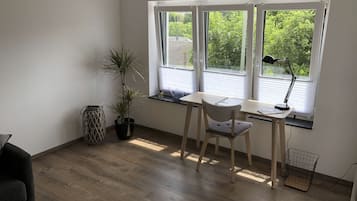 Business-Apartment, Gartenblick | Zimmerausstattung