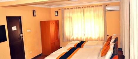 Classic-Doppel- oder -Zweibettzimmer | Zimmersafe, kostenloses WLAN