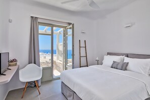5 bedrooms, iron/ironing board, Internet, bed sheets - Pasithea Villas Mykonos | Villa Harmony (Μύκονος)