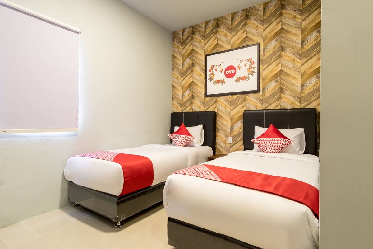 Desk, free WiFi, bed sheets