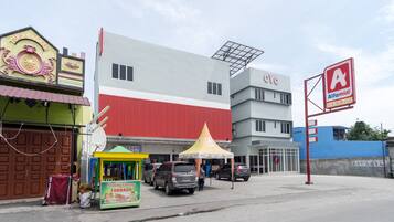 Pintu masuk properti