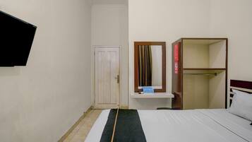 Kamar Double Deluks | Meja kerja, ruang kerja ramah laptop, Wi-Fi gratis, dan seprai linen