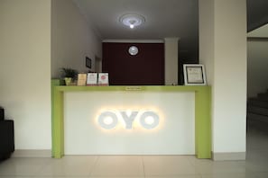 Reception - OYO 765 Wisma Andalas Asri Syariah (Bandar Lampung)