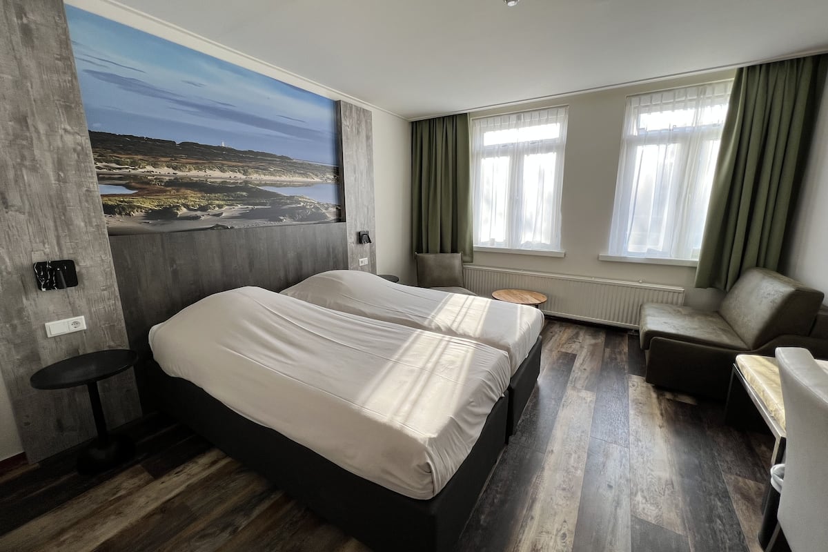 double or twin room, bathtub | desk, laptop workspace, blackout curtains, cots/infant beds