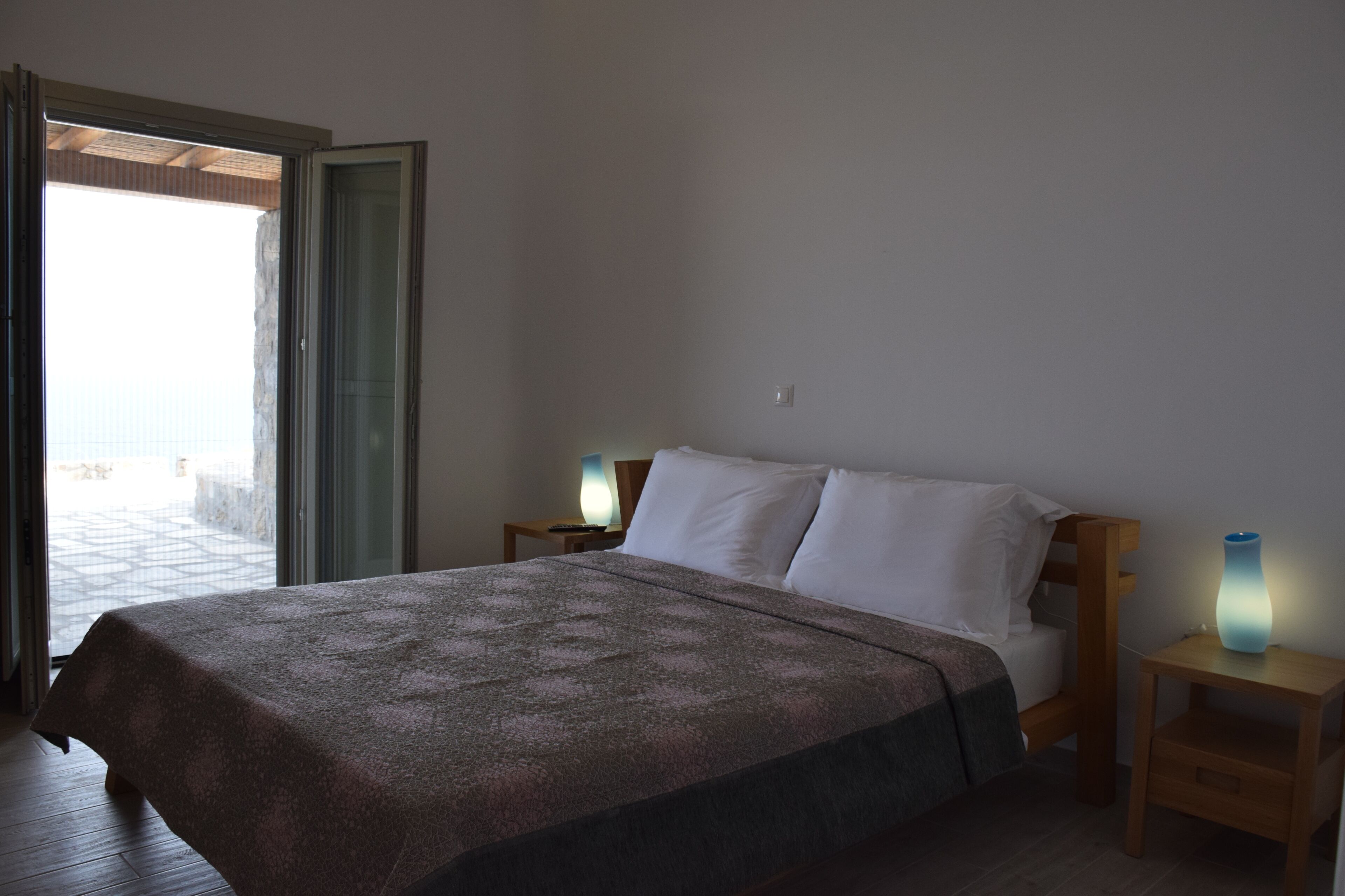 1 quarto, Wi-Fi de cortesia, roupa de cama