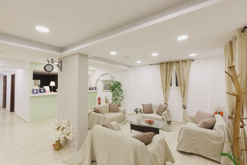 Cuadruple de lujo (en los apartamentos y suites del hotel stellatos)