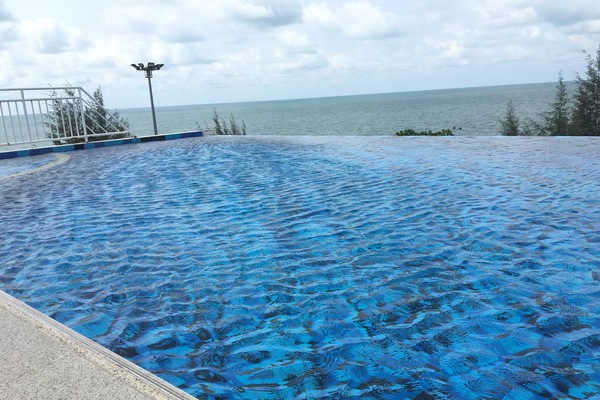 Swimming pool overlook the ocean
