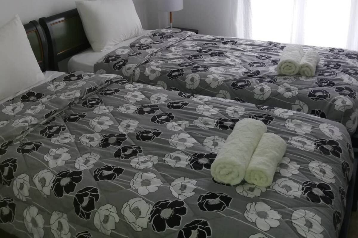 Appartement Standard, vue mer, rez-de-chaussée | 1 chambre, chambres insonorisées, fer et planche à repasser