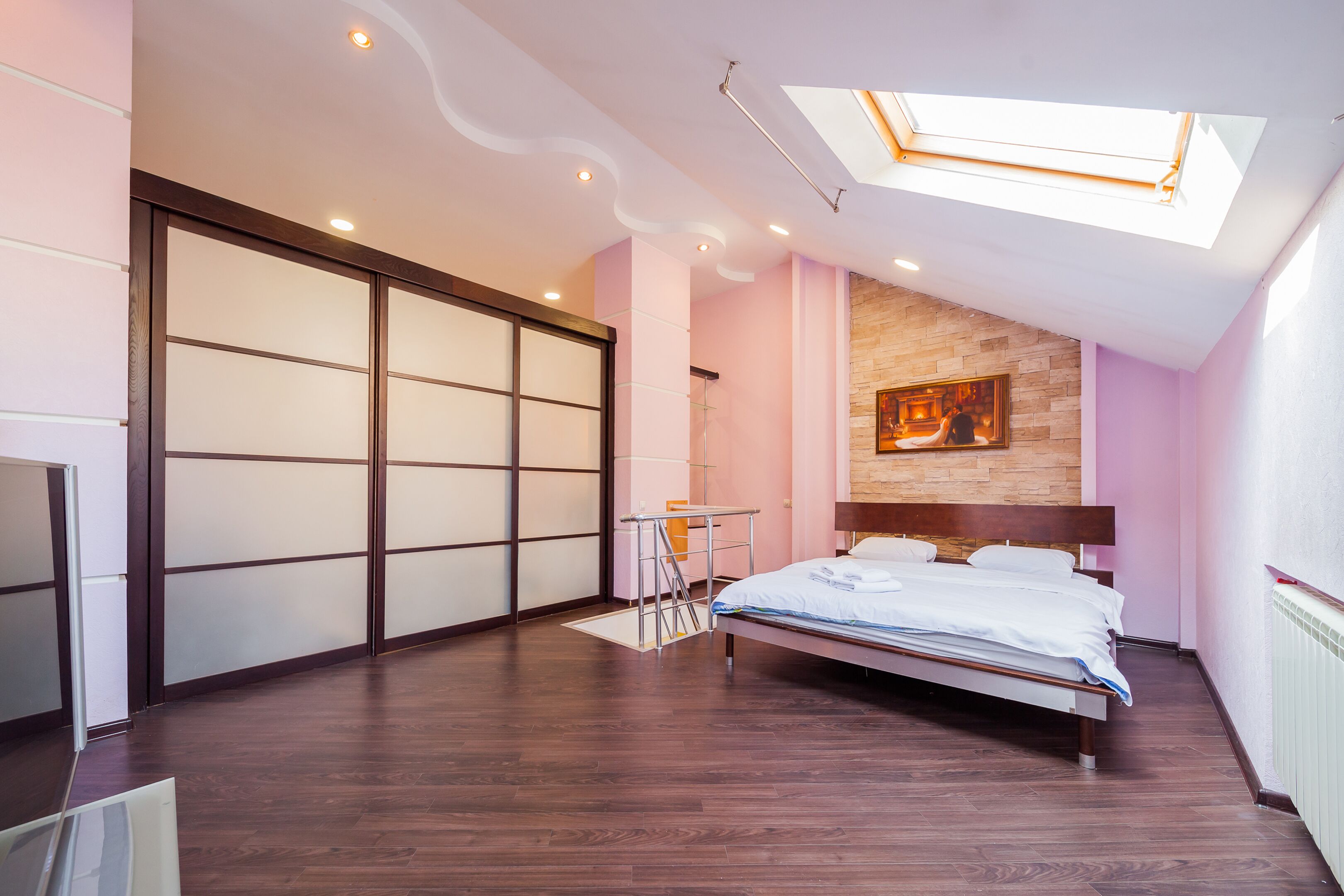 2 dormitorios, tabla de planchar con plancha, wifi y ropa de cama