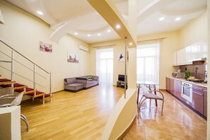 Fernseher, Stereoanlage