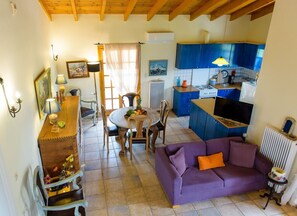 TV, fireplace - Marianna Cottage - Natural Beauty & Relaxation (Παλαιά Φώκαια)