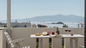 Outdoor dining - VILLA ALBA (Μικρή Βίγλα)