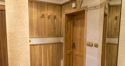 Grand appartement confortable et confortable.