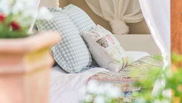 Apartment, Garden View, Ground Floor (The Garden) | Blackout drapes, iron/ironing board, free cribs/infant beds, travel crib