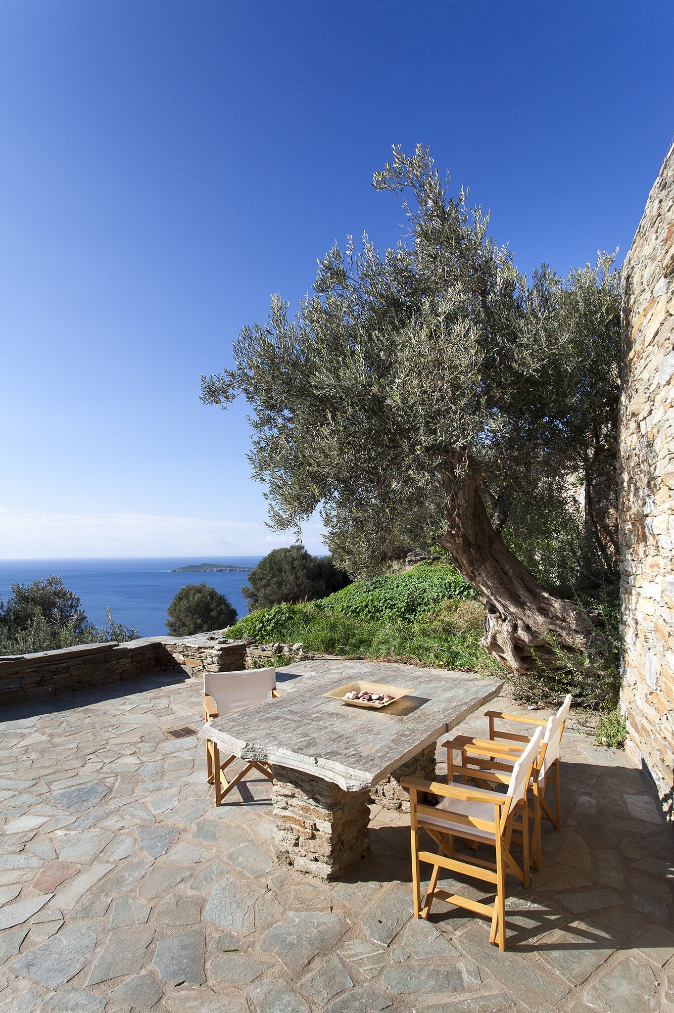 guest house outdoor table