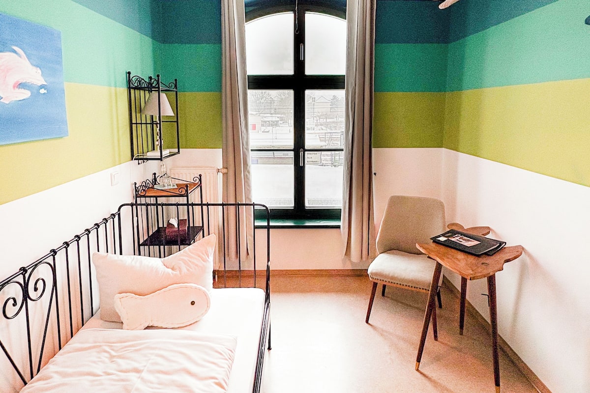 Einzelzimmer Unter Wasser - Keine Dusche