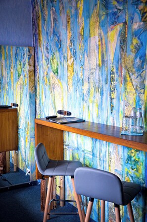 Design Double Room (Zwischen Wasser und Himmel) | Individually decorated, individually furnished, blackout curtains - Pension Spreewelten (Lübbenau/Spreewald)